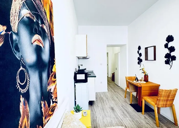 Apartment Near Tram & Metro Smart Tv *